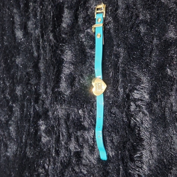 Choose Juicy Buckle Wrap Bracelet - Picture 3 of 7